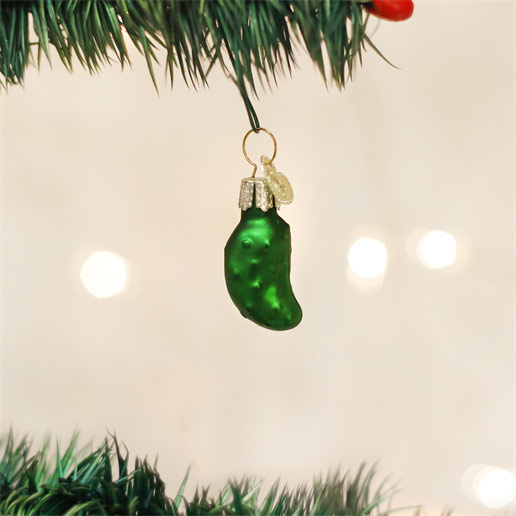 Miniature Gurken Pickle Glass Ornament 