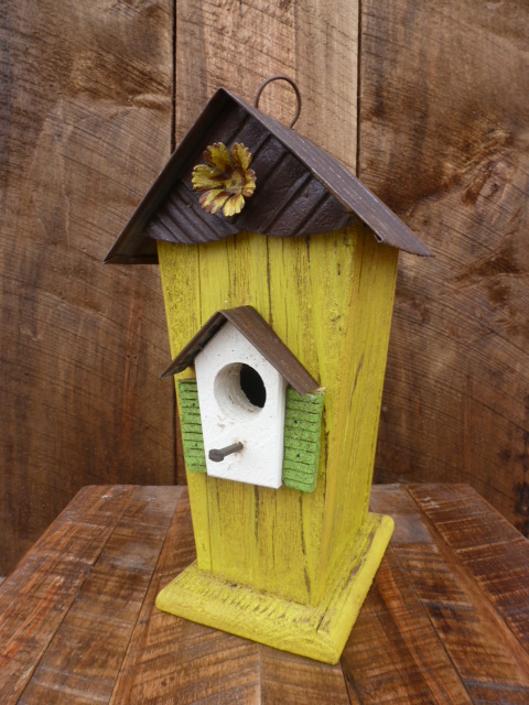 Nature Creations Rustic Barnboard Birdhouse Medium #47