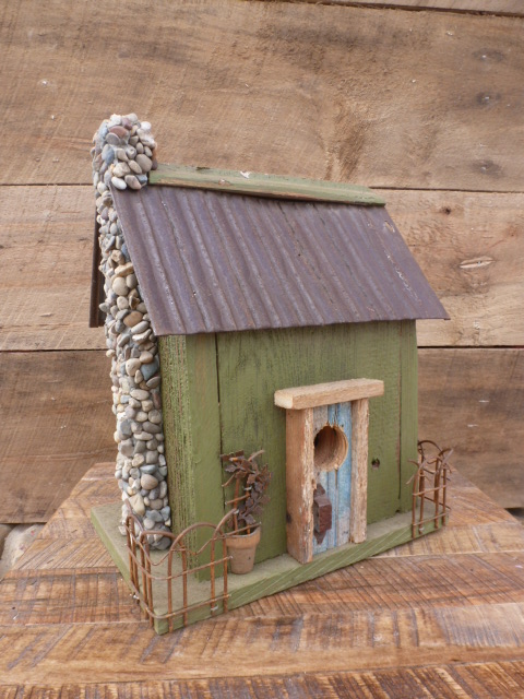 Nature Creations Rustic Barnboard Birdhouse Medium #8